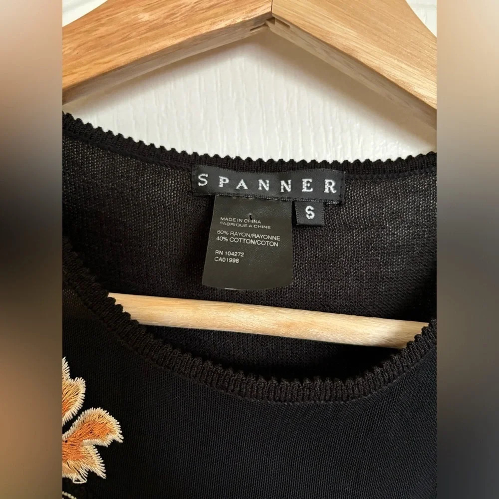 SPANNER Embroidered  Top - Picture 3 of 5
